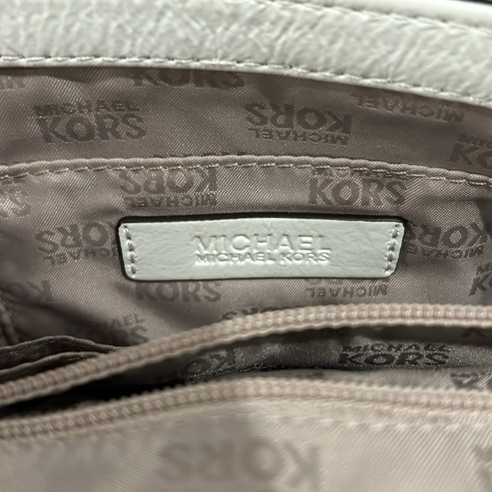 MICHAEL Michael Kors Beverly Coated Leather Oversized Clutch Shoulder Bag White - Picture 4 of 15